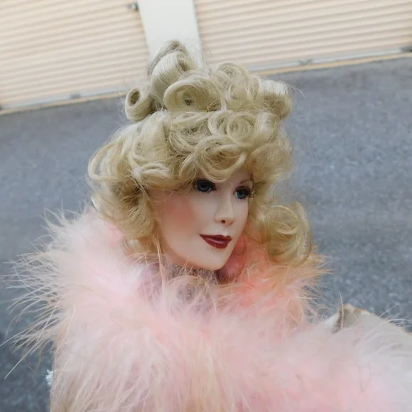 Paradise Galleries Yvette Las Vegas Porcelain Doll